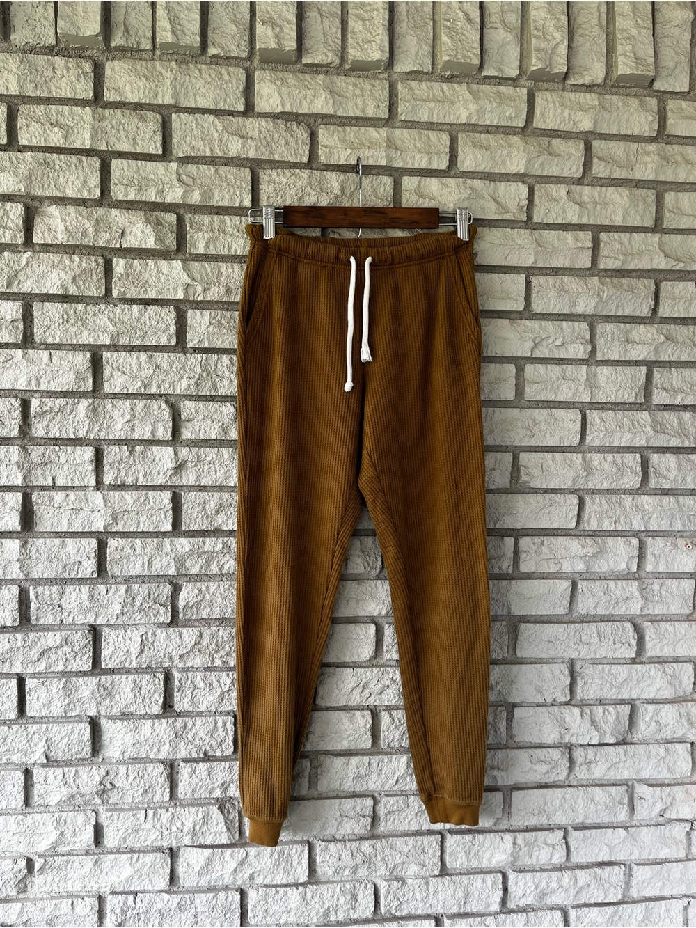 Aerie Mustard Yellow Waffle Knit Joggers 
Size XS